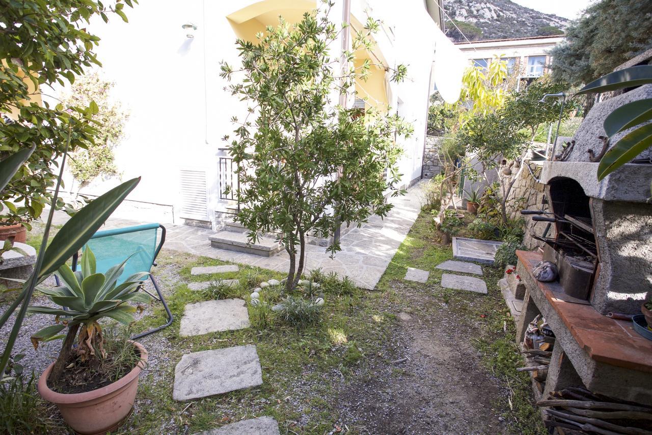 Appartamento Pomonte La Posta - Goelba Eksteriør bilde